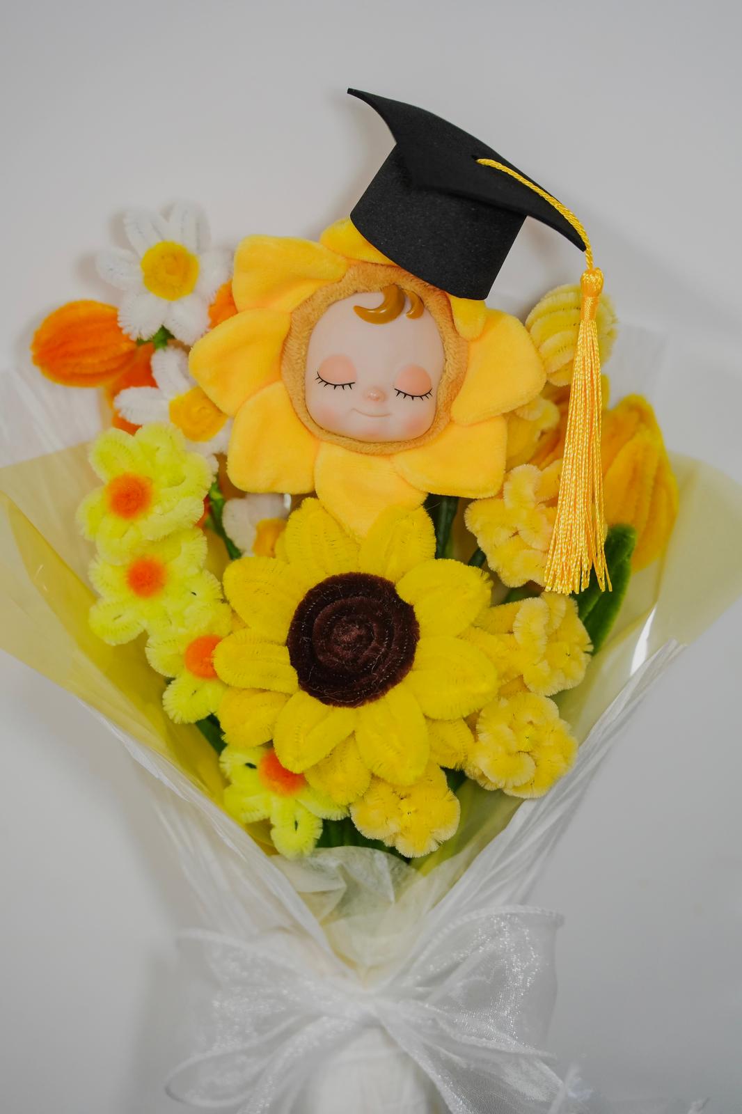 Cute Soulz Graduation Flower Plush